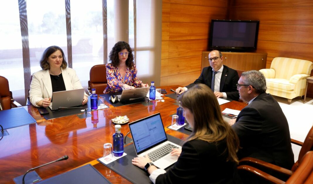 Mesa de las Cortes de Castilla-La Mancha