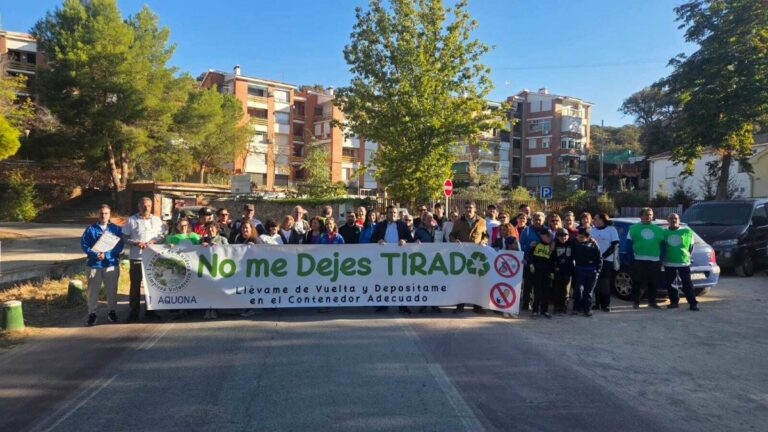 El Gobierno de Castilla-La Mancha resalta la iniciativa de la limpieza voluntaria en las Lagunas de Ruidera bajo el slogan ‘No me dejes tirado’