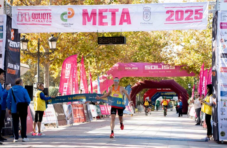 El valenciano Juan Gimeno y la almagreña Gemma Arenas se proclaman campeones incontestables del Quijote Maratón