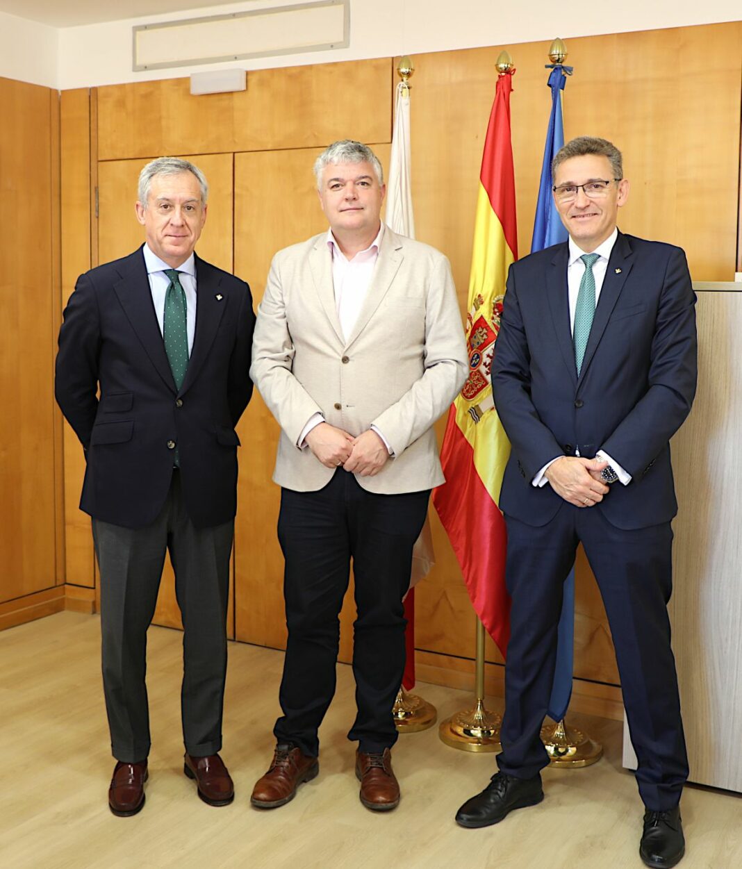 Visita institucional del presidente y el director general de Eurocaja Rural a Cantabria