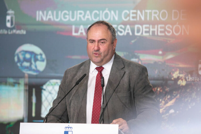 El Gobierno de Castilla-La Mancha destaca la potencia del sector cárnico regional y su importancia para la vertebración de las zonas rurales