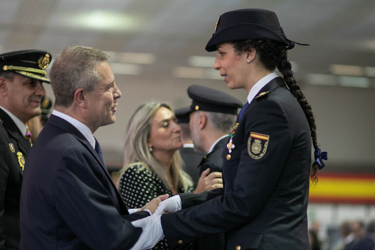 El presidente García-Page expresa su deseo de que “culmine con éxito y con carácter definitivo” el proceso de paz iniciado en Palestina