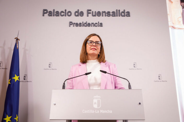 Castilla-La Mancha amplía las ayudas para libros de texto y comedor escolar para garantizar una mayor equidad