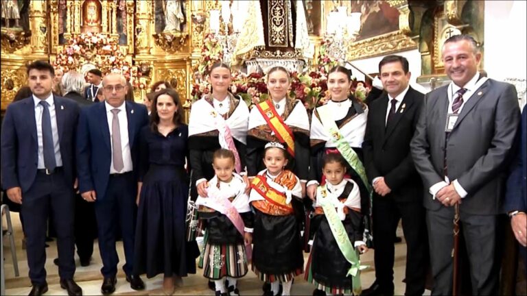 El presidente de la Diputación comparte con el pueblo de Malagón la devoción por Santa Teresa de Jesús en su día grande