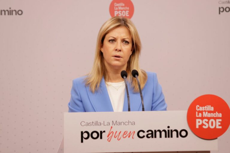 Abengózar llama a dimitir a Núñez por mentir y manipular: «Demuestra no estar a la altura»