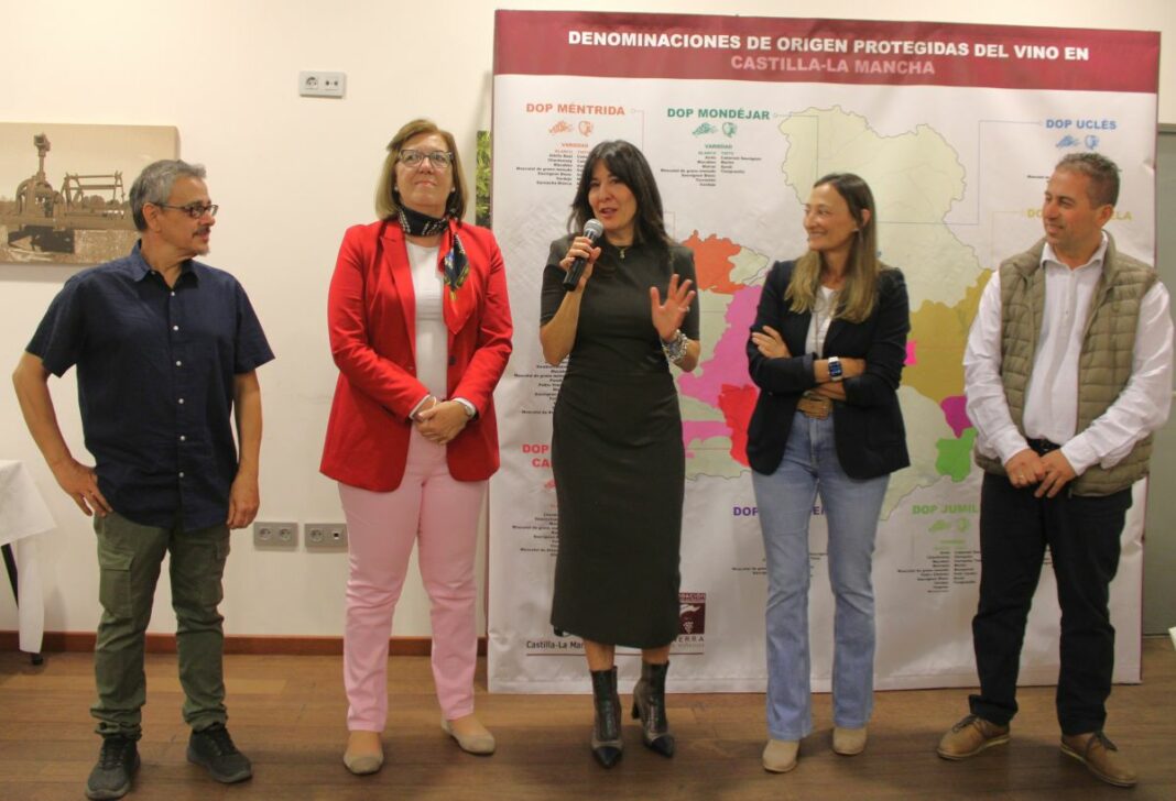 Blanca Fernández en cata didáctica en Porzuna 02