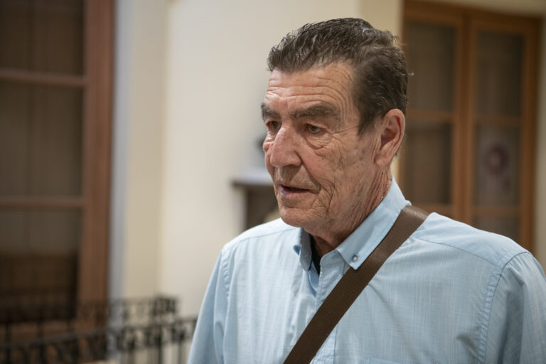 El pleno del Ayuntamiento aprueba por unanimidad el nombramiento de Emilio Calatayud como hijo predilecto de Ciudad Real