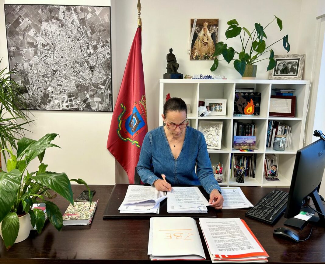 Eva Maria Masias Eva María Masías