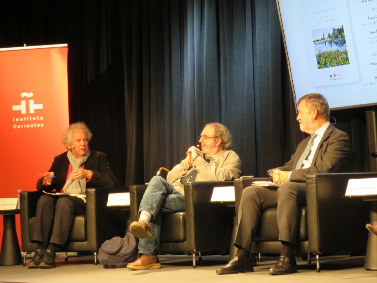 Presentación de libro Volarás: Poemas de dolor y duelo, de Rafael Rodríguez-Ponga