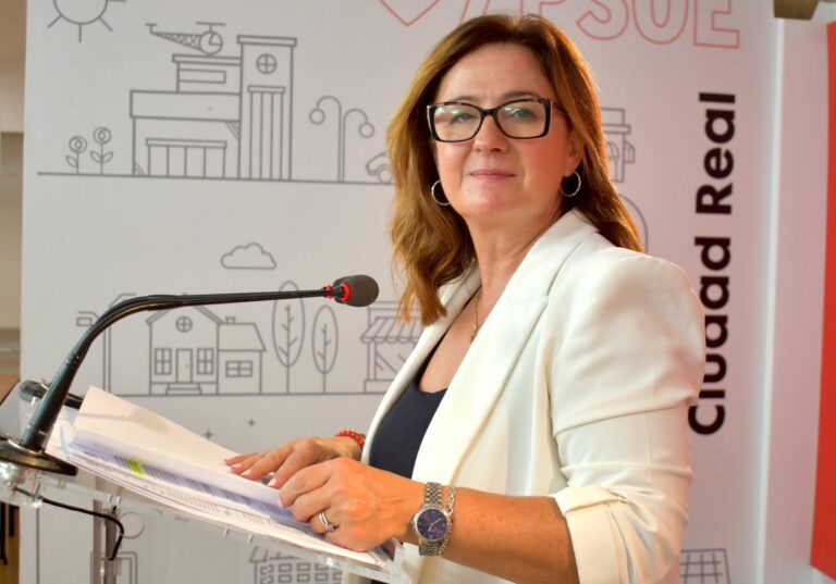 El PSOE denuncia la exclusión de 52 hermandades y cofradías de las ayudas de la Diputación de Ciudad Real