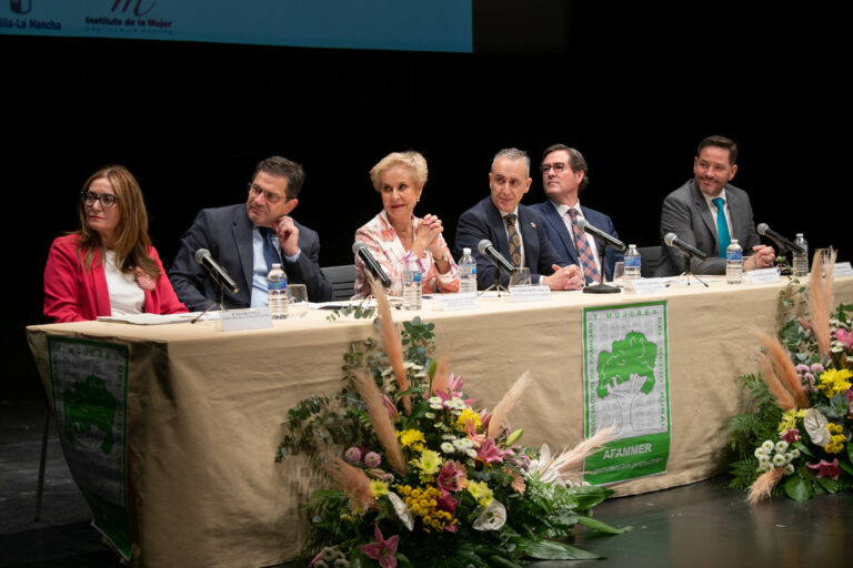 Las instituciones arropan en Puertollano a Afammer en su aspiración por recortar la brecha digital y salarial en el mundo rural