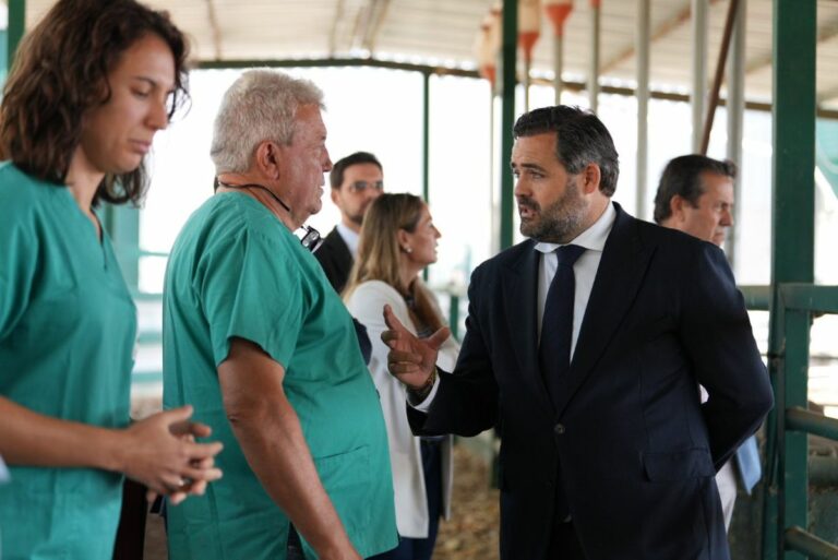 Núñez reclama a Page que ordene a sus diputados nacionales votar contra la subida de la cuota de autónomos que plantea Sánchez