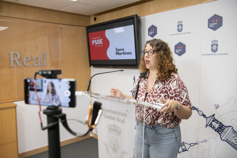 Diez viviendas protegidas sin adjudicar en la calle Cantábrico reflejan, para el PSOE, el “fracaso” de la política del PP