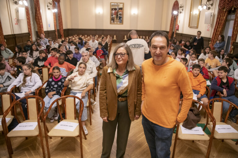 Un centenar de alumnos de colegios de Ciudad Real trabajan en equipo para erradicar la pobreza