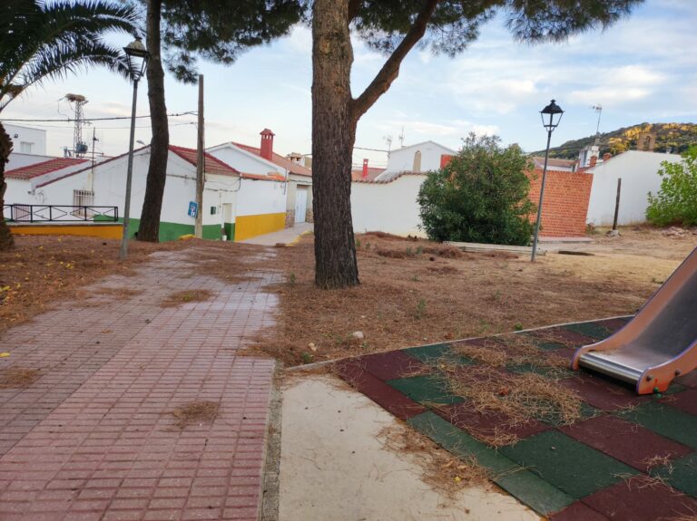 Vecinos de Veredas denuncian el «deficiente» mantenimiento municipal y el paso de grandes camiones