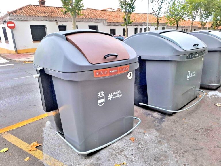 Puertollano: Los restos de comida orgánica ya se pueden depositar en medio centenar de contenedores marrones