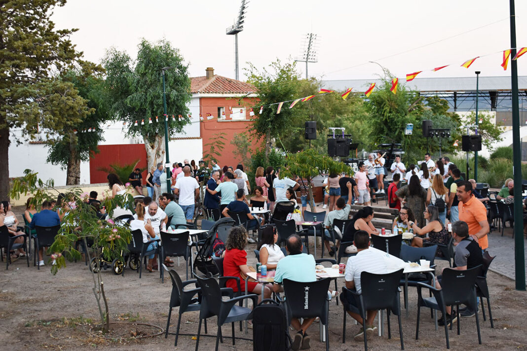 Fiesta en la barriada de El Poblado de Puertollano