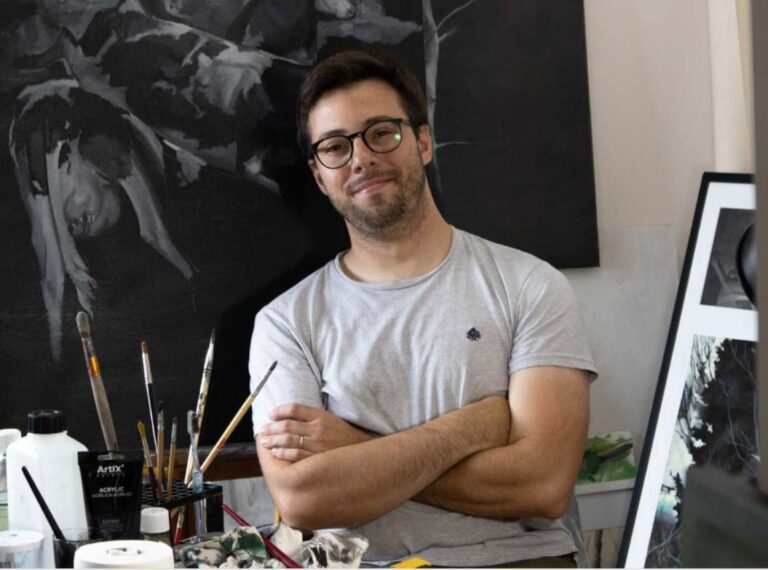 Una visión artística de las ruinas mineras de Puertollano en la exposición pictórica de Samuel M. Saucedo