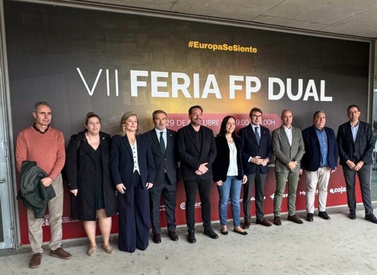 Más de mil personas se dan cita en la VII Feria FP Dual en Alcázar de San Juan organizada por la Cámara de Comercio de Ciudad Real