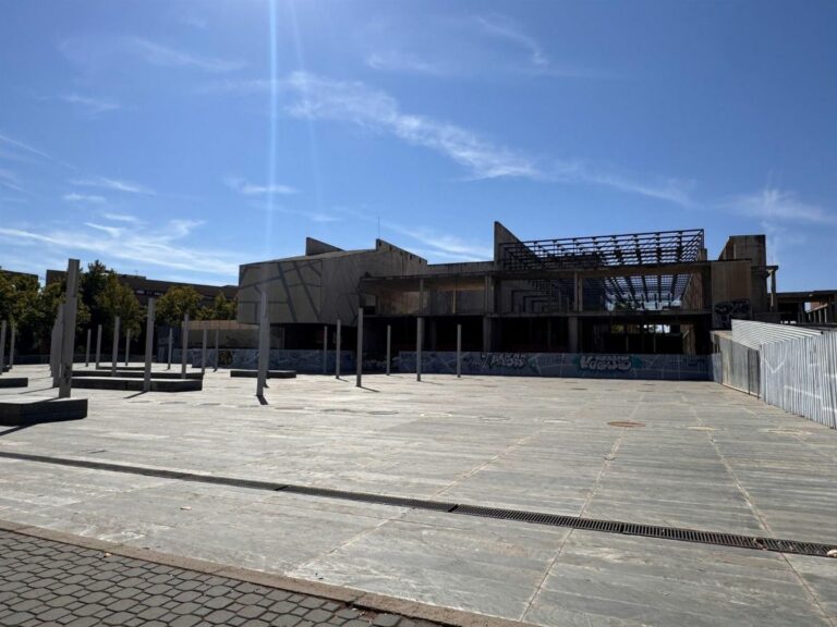 El alcalde de Ciudad Real pide a Page la colaboración de Junta para concluir las obras del fallido teatro-auditorio