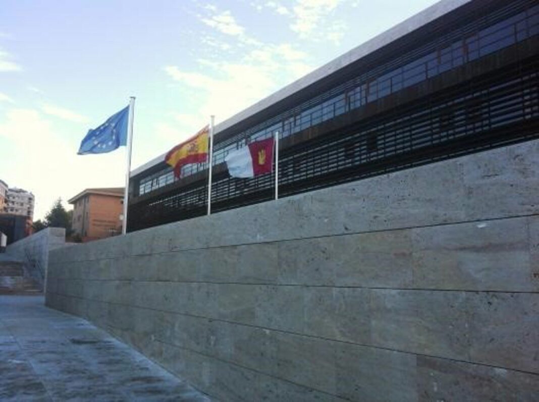Ayudas para proyectos de mejora de los modelos de atención residencial y acogimiento se podrán pedir desde este jueves Edificio de la Consejería de Sanidad y Asuntos Sociales