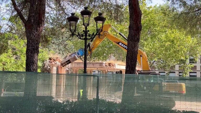 Puertollano: A mordiscos con la vieja pérgola del Paseo