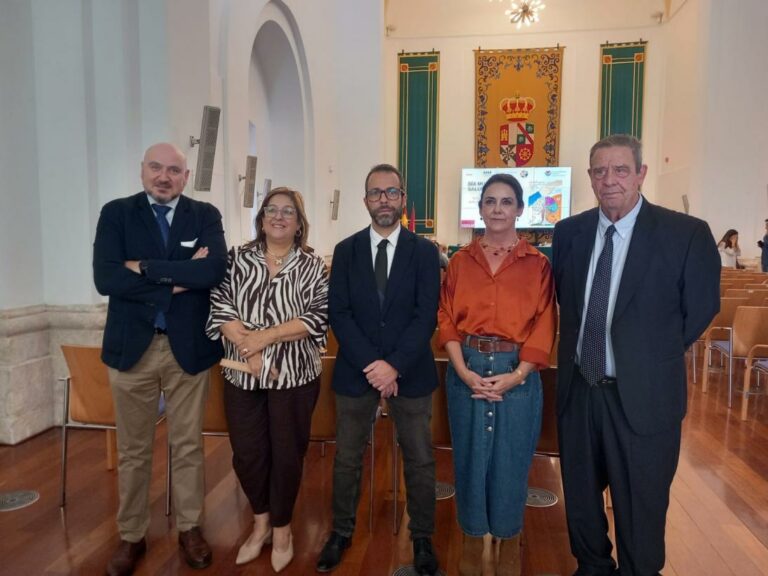 El Gobierno regional y la Farmacia Comunitaria unen esfuerzos para sensibilizar respecto al Trastorno Mental Grave