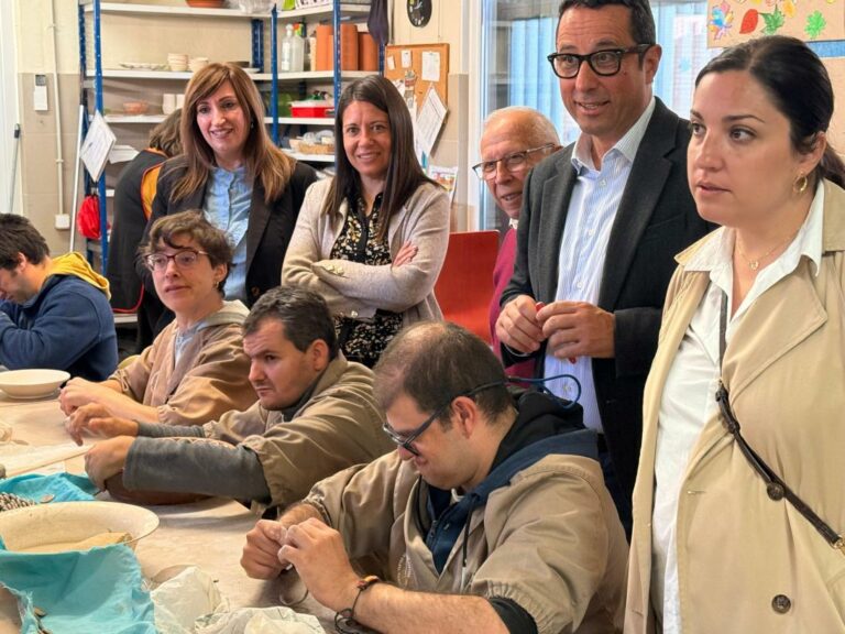 Los 64 centros ocupacionales y la Red de Centros de Día de la región constituyen el esqueleto de integración de las personas con discapacidad