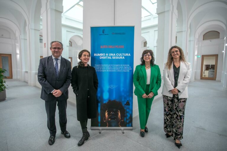 El Gobierno regional impulsa un proyecto teatral pionero para concienciar a los jóvenes sobre los riesgos digitales y el uso responsable de la tecnología