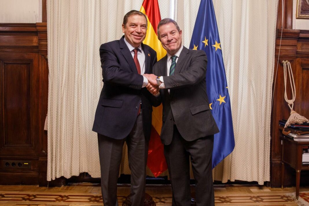 p1j8qdfc1o1v8c3q31dab1189p834 Emiliano García-Page y Luis Planas