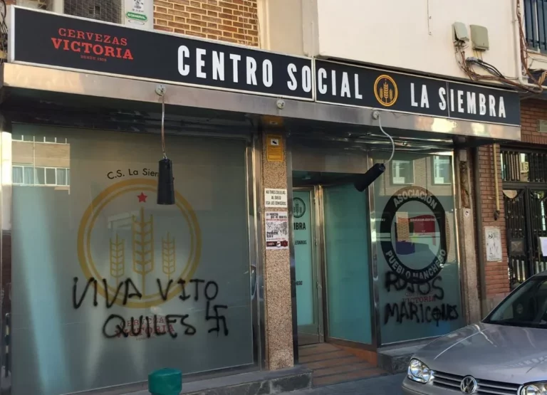 «Nazi-fascistas» vuelven a atacar el Centro Social La Siembra en Ciudad Real