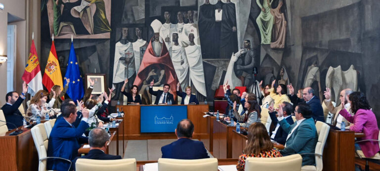 El Pleno de la Diputación aprueba por unanimidad solicitar una moratoria en el cobro a los ayuntamientos del canon por pérdidas de agua