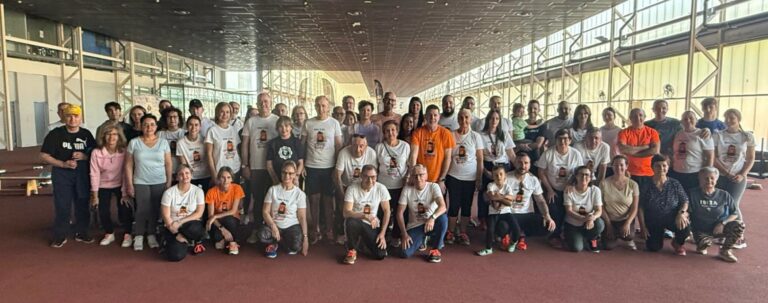 Puertollano: Unas 60 personas caminan juntas para visibilizar la espondiloartritis