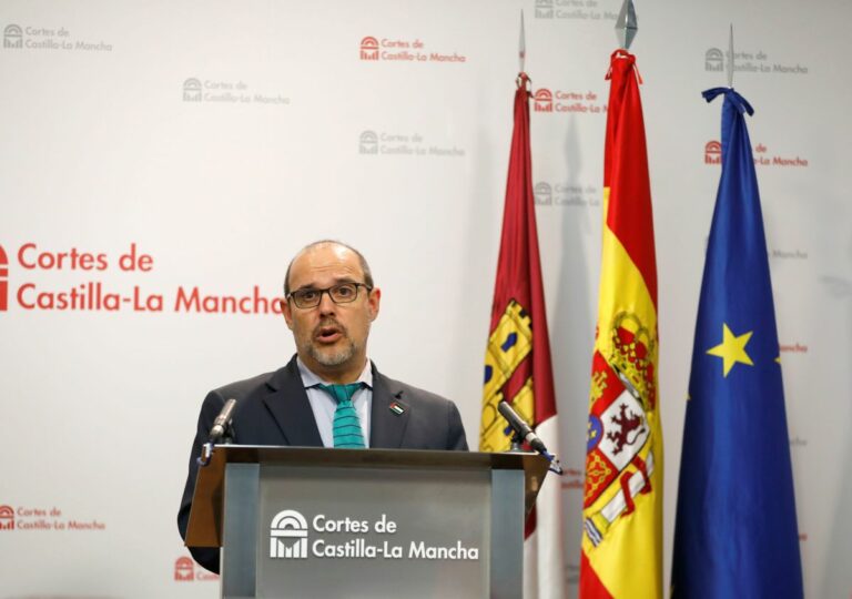 Las Cortes regionales inauguran este martes la escultura de la comunera María Pacheco para que la región reconozca “un liderazgo opacado”