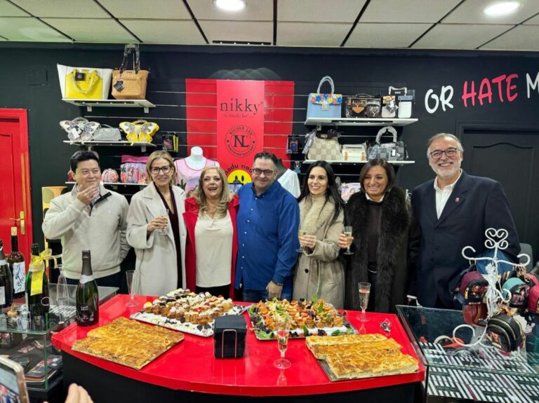 Abre en Puertollano «Nikky boutique», una de las dos únicas tiendas oficiales de Nicole Lee en España