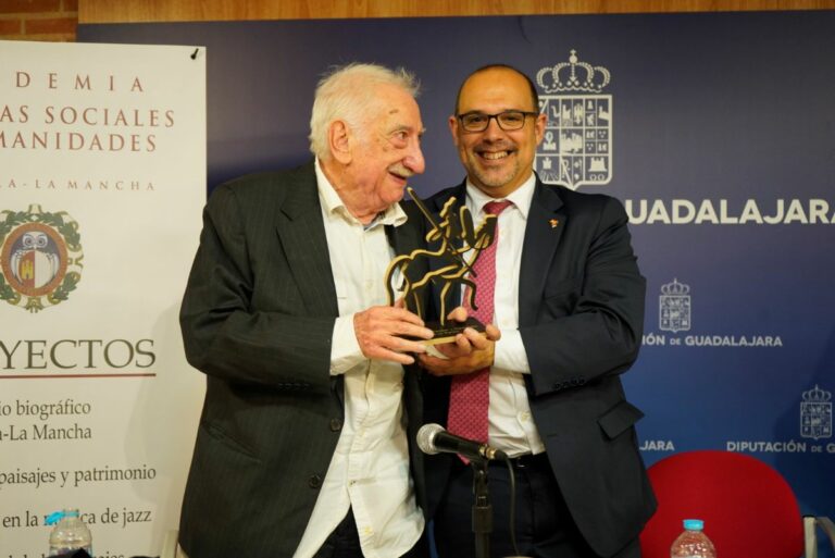 Bellido reivindica el trabajo de “los intelectuales que han contado la historia reciente de nuestro país frente a las miradas revisionistas y manipuladoras”