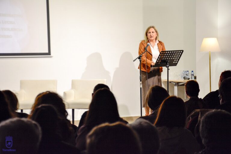 Tomelloso reafirma su compromiso en la lucha contra la violencia de género