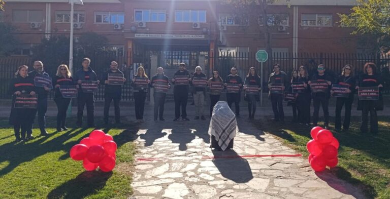 Ciudad Real: Personal y alumnado del IES Torreón del Alcázar denuncian la vulneración del derecho internacional por parte de Israel en Gaza