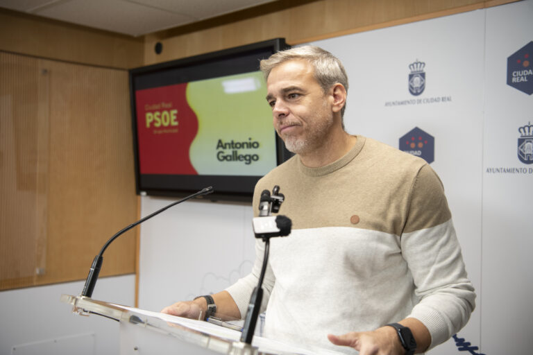 Antonio Gallego (PSOE): “El alcalde impide el debate y frena las mejoras solicitadas por los vecinos”
