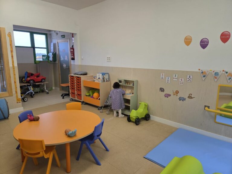 Luciana abre su nueva escuela infantil dando un paso firme por la educación y la conciliación en el medio rural