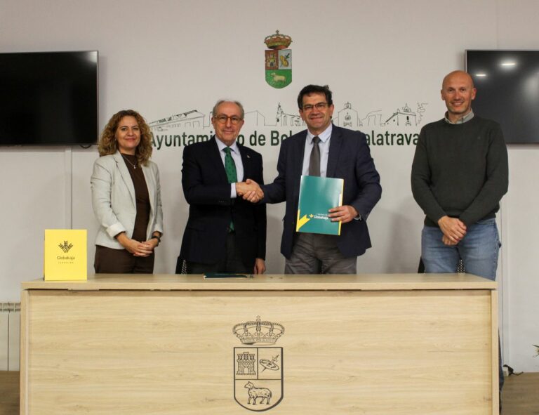 El Ayuntamiento de Bolaños de Calatrava impulsa el deporte base con un acuerdo de colaboración junto a la Fundación Globalcaja
