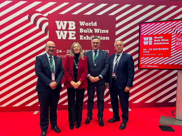 Globalcaja acompaña a bodegas y cooperativas de Castilla-La Mancha en la WBWE, el mayor encuentro mundial del vino