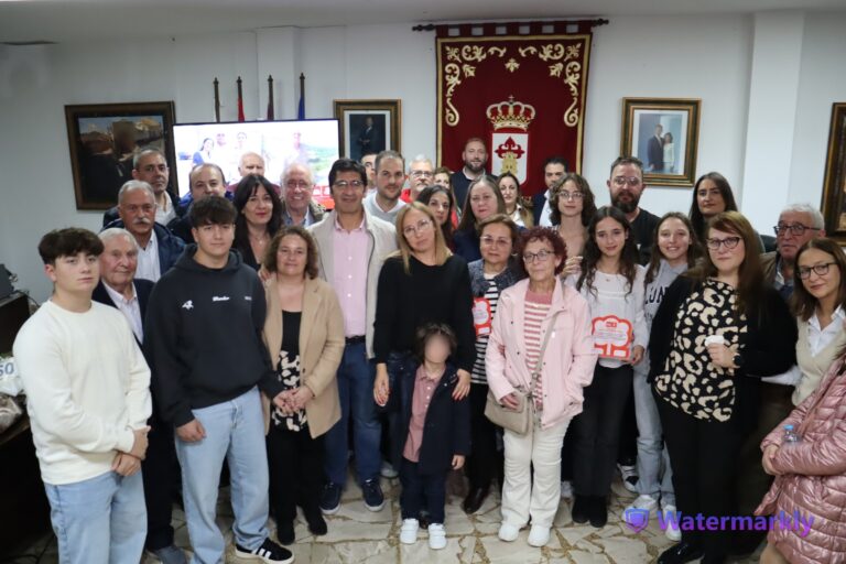 Montiel rinde homenaje a Bernardo Martín Mata y José Ramón Mena García en un emotivo acto de reconocimiento