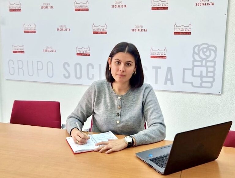 EL PSOE denuncia el «recorte» de casi 400.000 euros en el programa ‘Diputación en tu colegio’