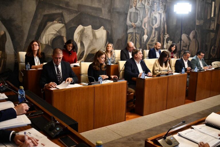 La Diputación de Ciudad Real inyecta otros 200.000 euros al diario Lanza ante el rechazo del PSOE: «El PP vuelve a plegarse a Vox”