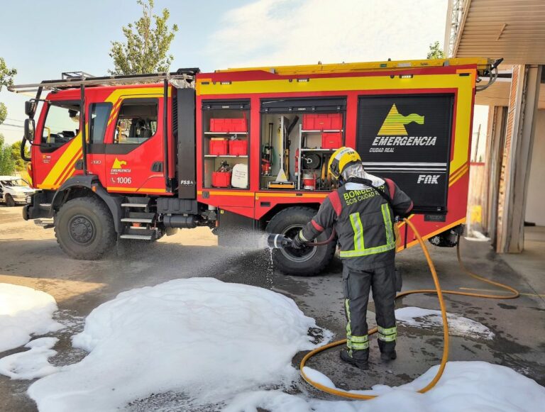EL PSOE critica que PP y Vox «suban un 17,20% a los ayuntamientos el coste del servicio de bomberos desde 2023»