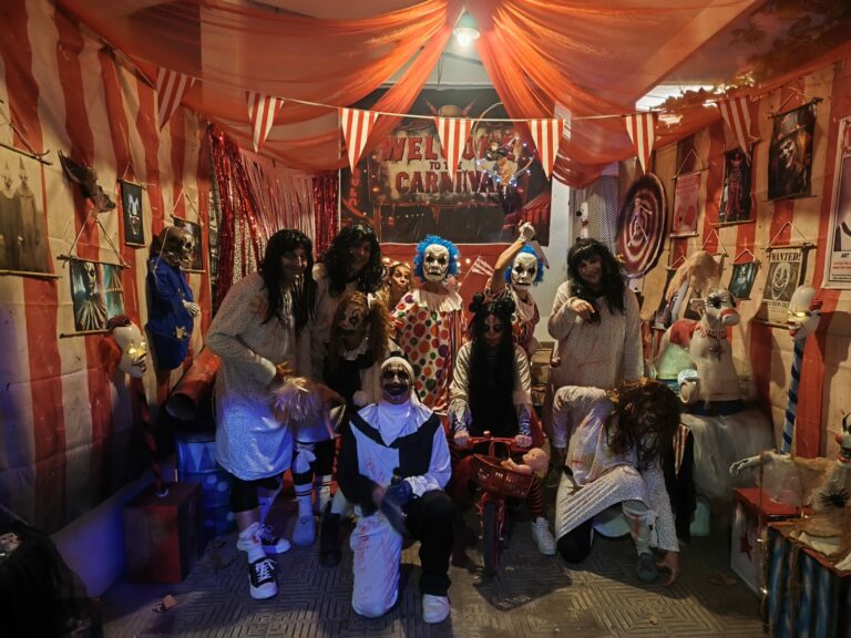 El circo de la familia Linares y la afluencia al pasaje del terror destacan en el animado Halloween de Nuevo Parque