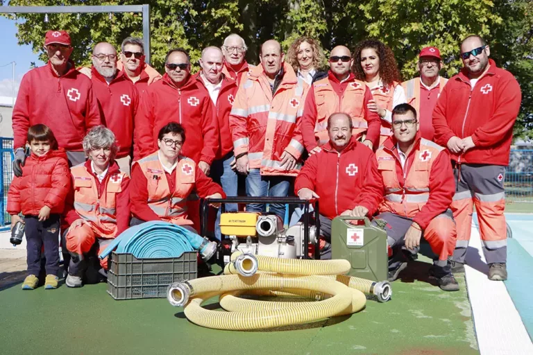 Cruz Roja de Almodóvar, con el apoyo del Ayuntamiento, se dota de una nueva motobomba para actuar en inundaciones