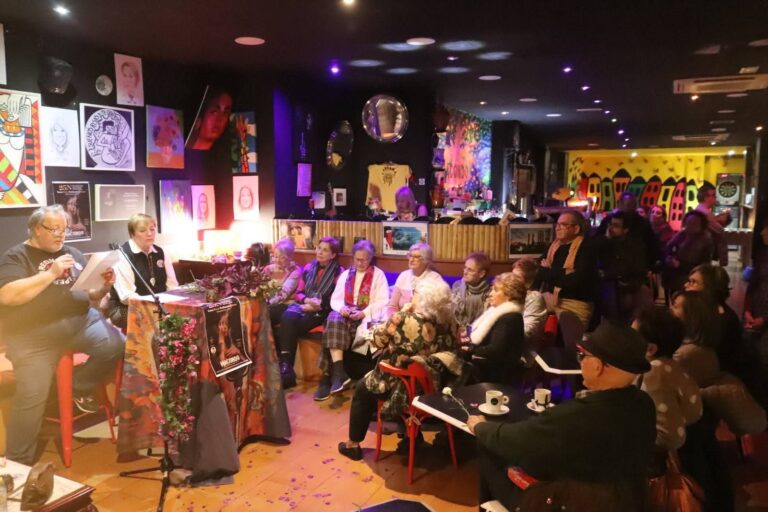 Crónica del Recital por el Día de la eliminación de la violencia contra la mujer en Macondo Café Cultural de Puertollano