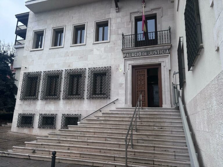 La Fiscalía pide 12 años de inhabilitación y dos de prisión para el exdirector de la UNED en Cuenca